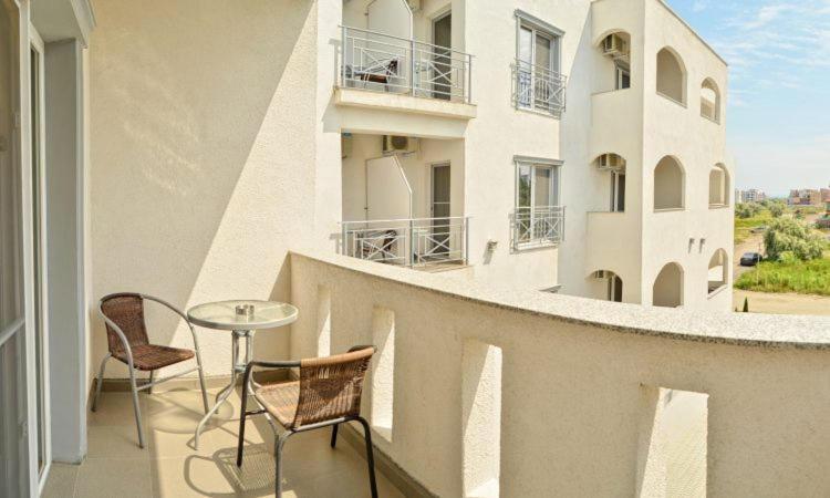 Hotel Mamaia Nord Нэводари Экстерьер фото